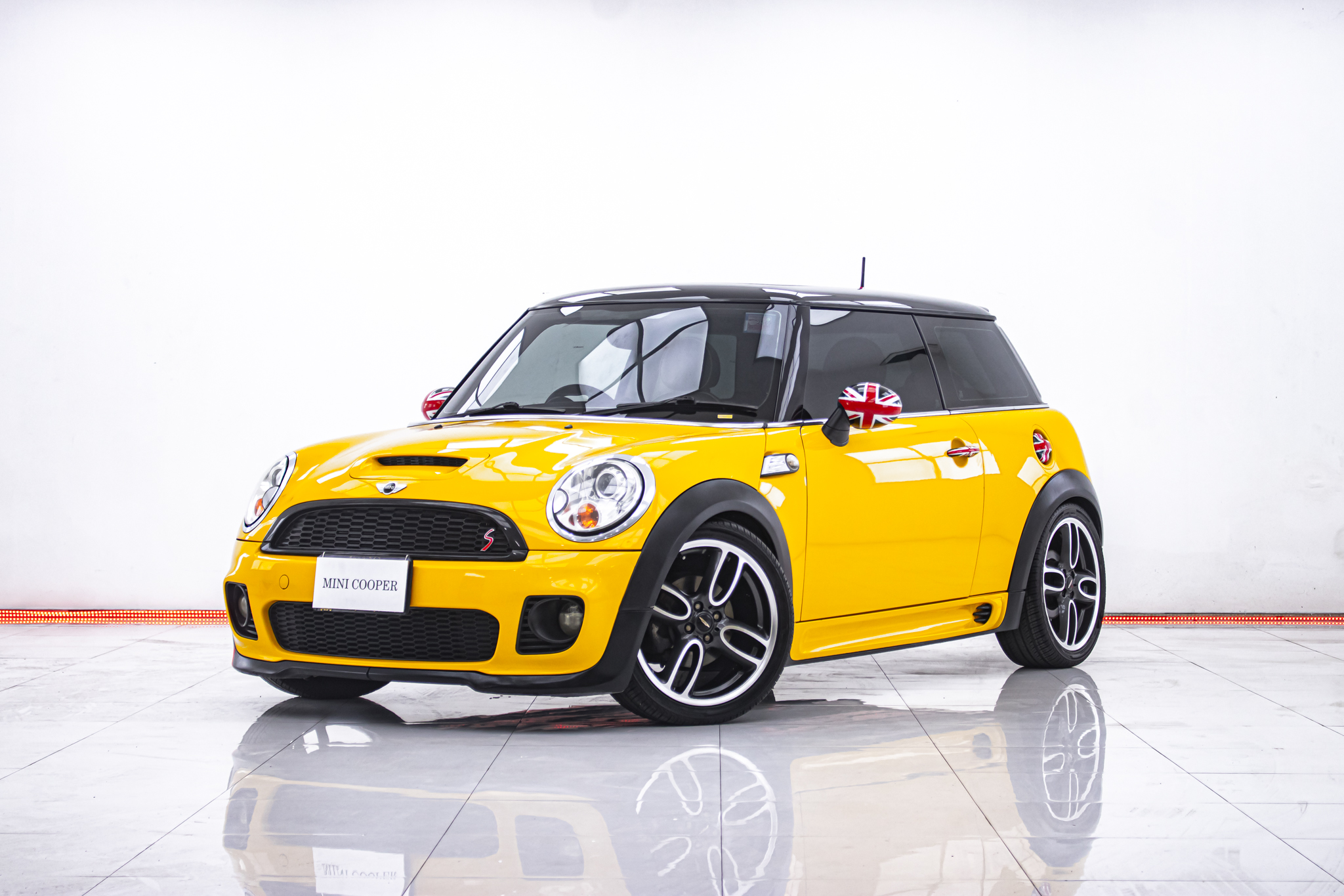2008 MINI SC