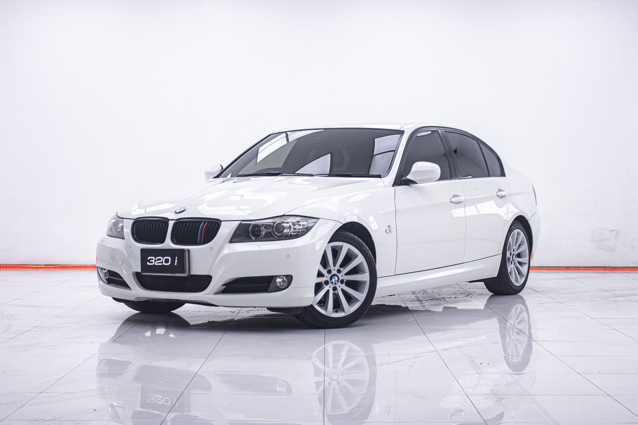 2010 BMW SERIES 3