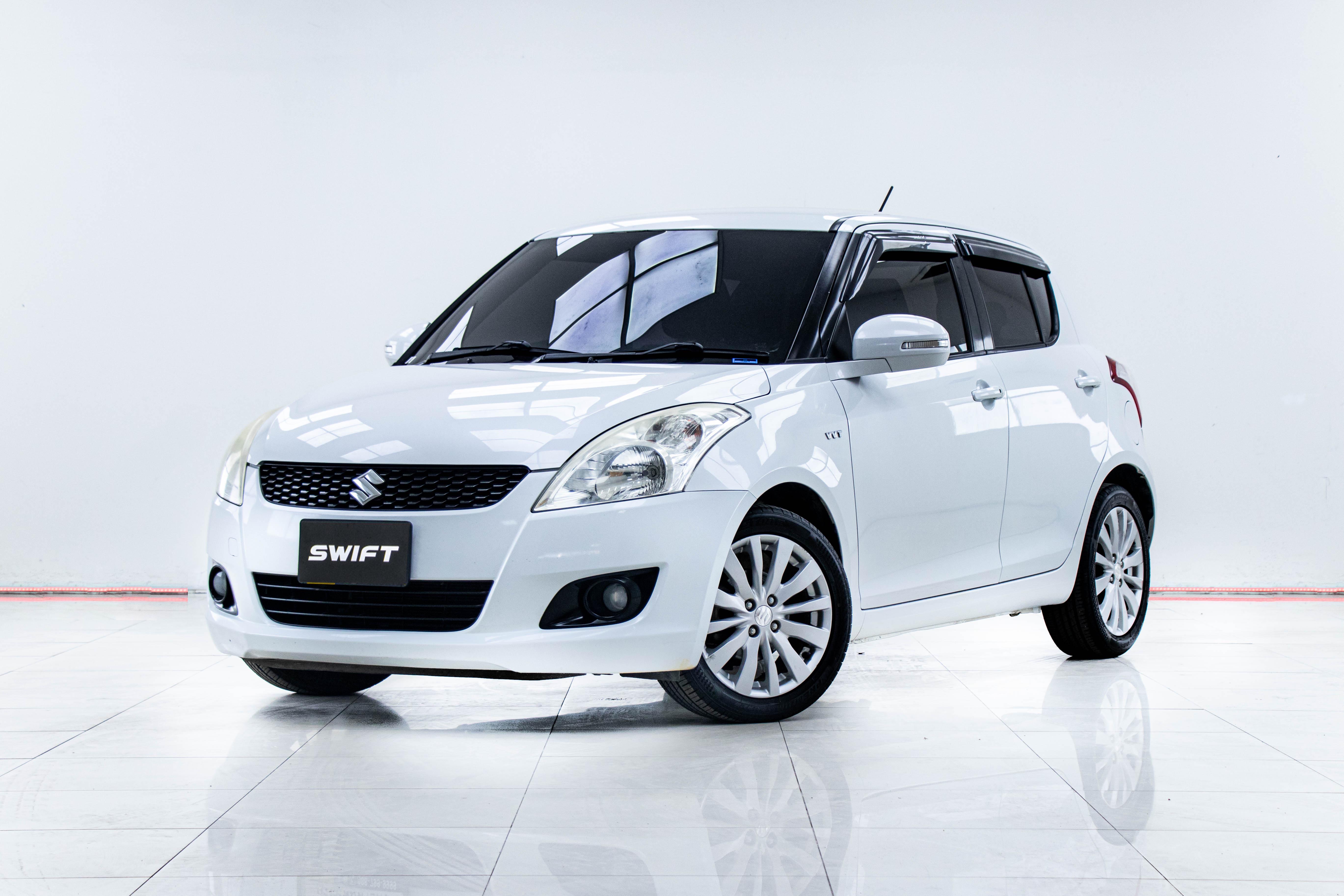 2012 SUZUKI SWIFT