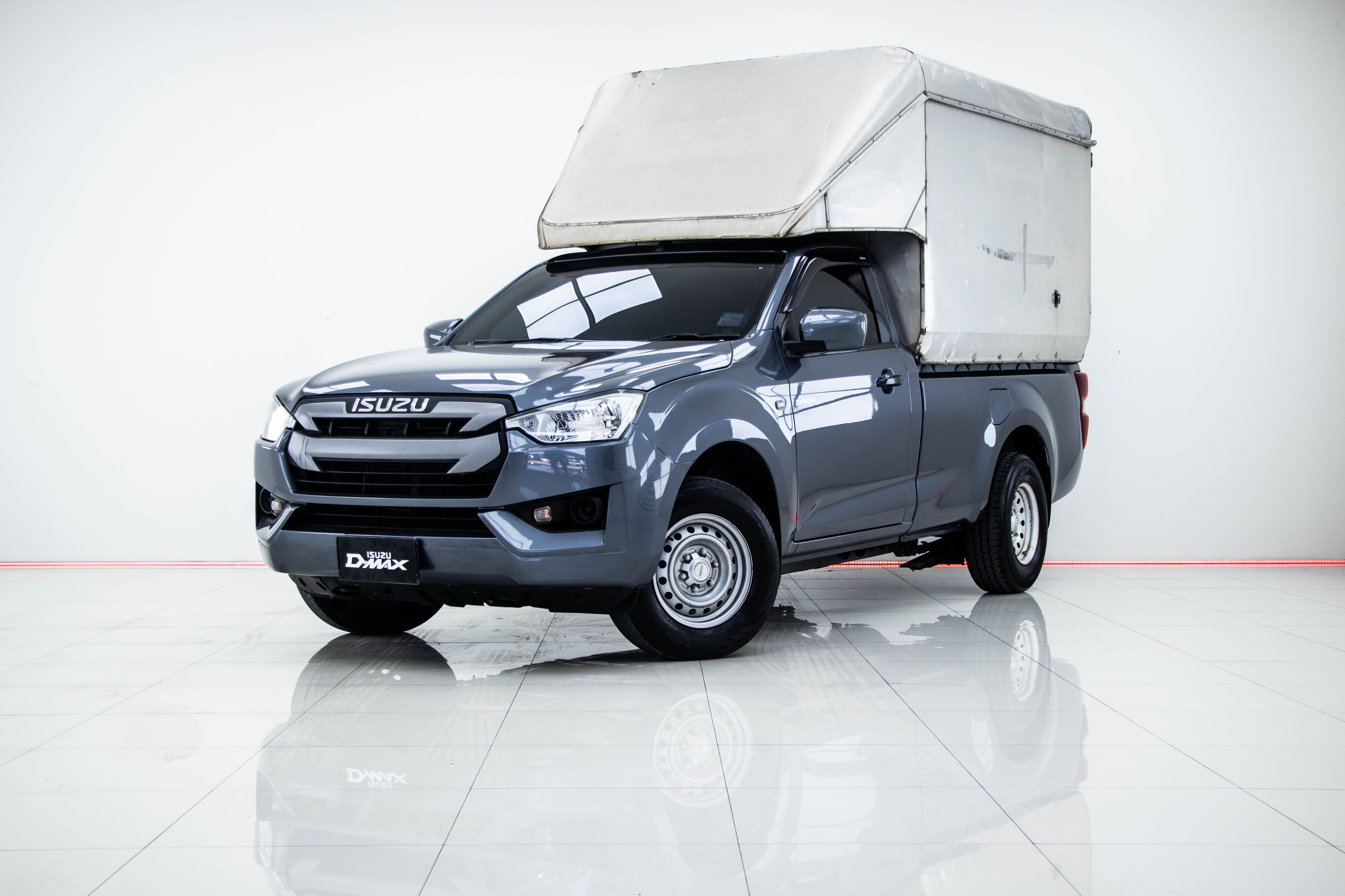 2020 ISUZU ELYSION