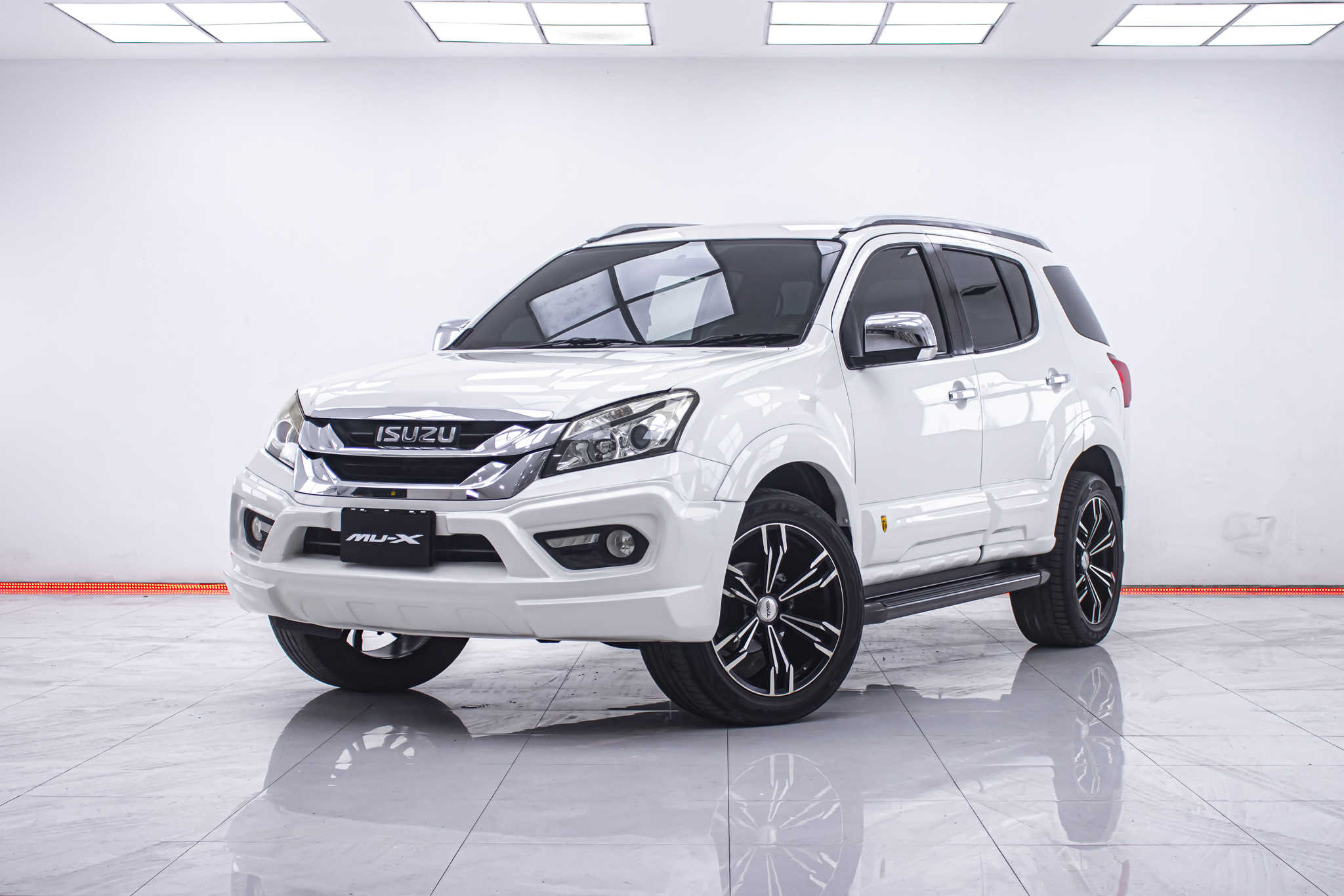 2014 ISUZU MU-X