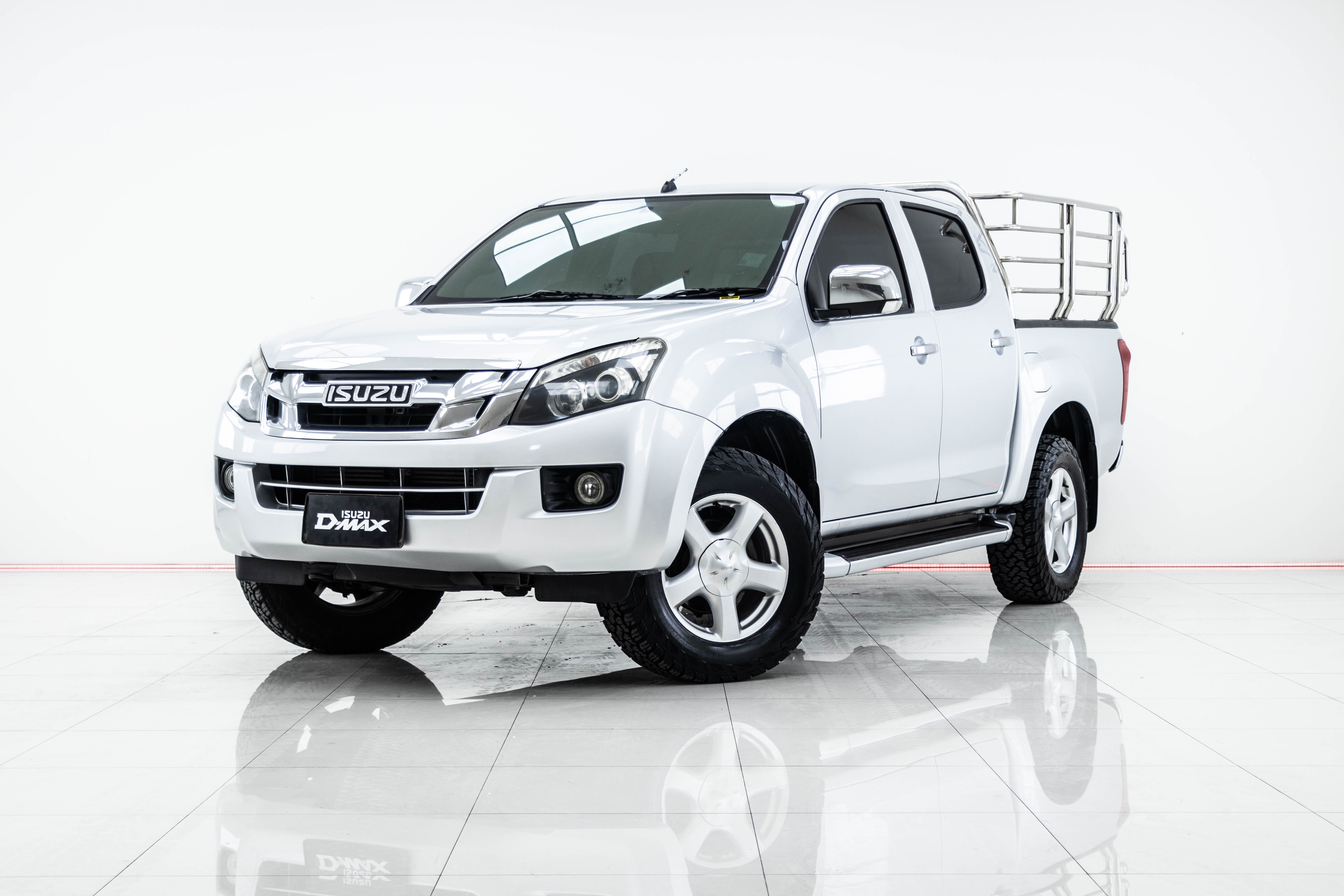 2013 ISUZU ELYSION