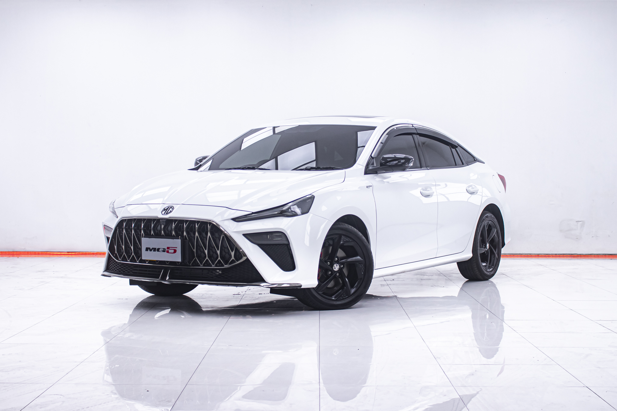 2025 MG MG5