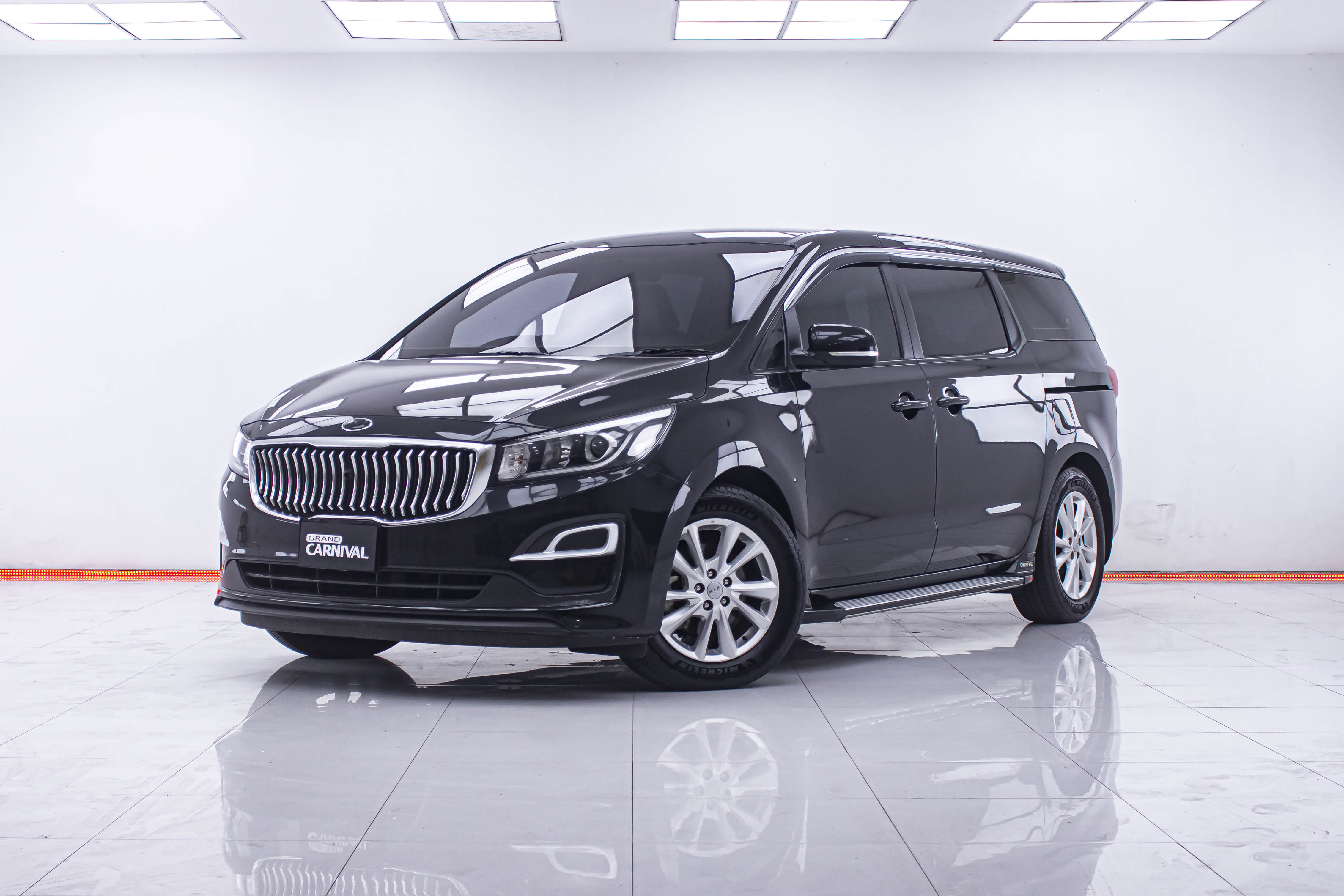 2022 KIA GRAND CARNIVAL